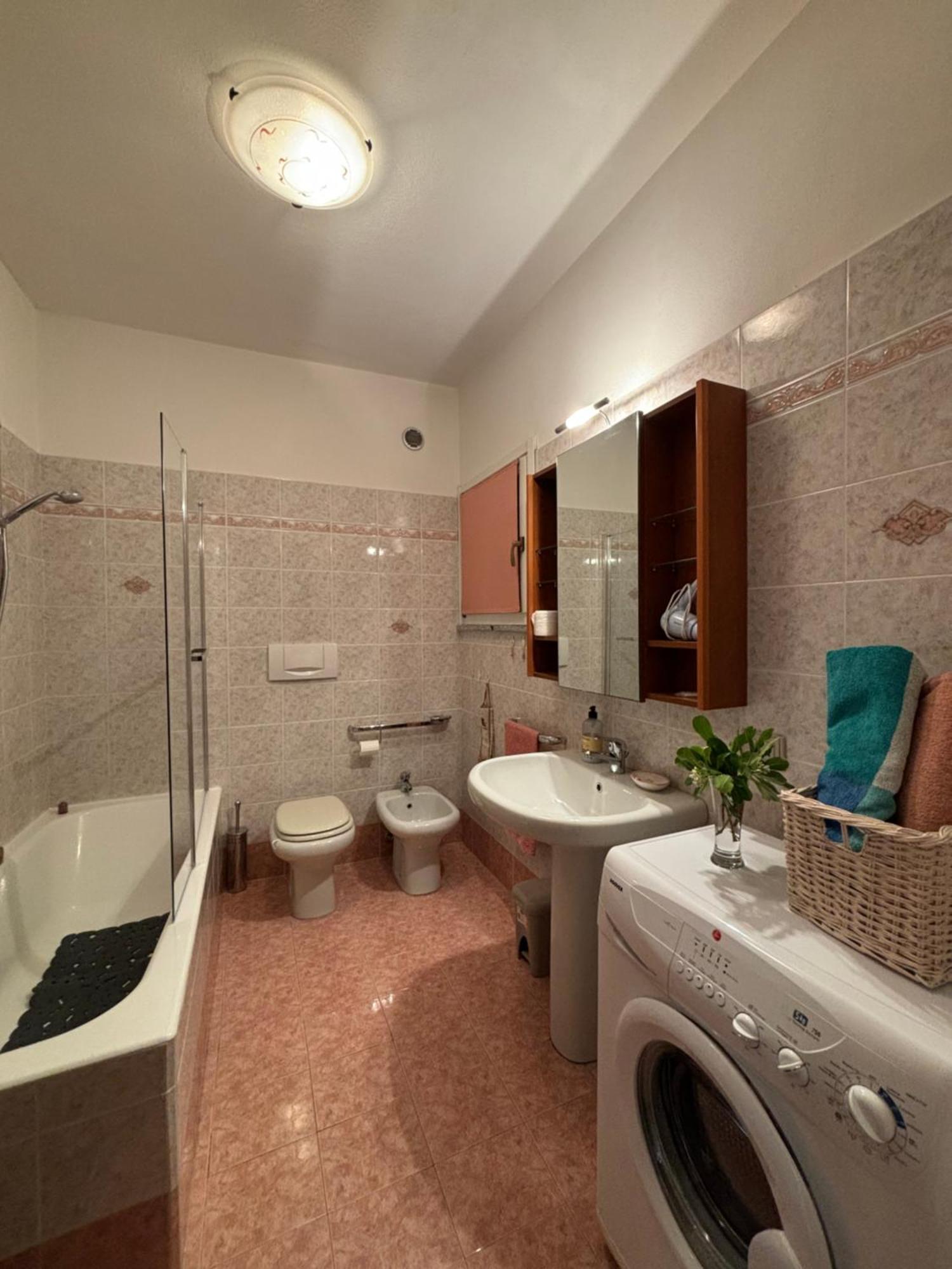 Ortensia Lake Como - Perfect For Couple And Pets Βαρένα Εξωτερικό φωτογραφία